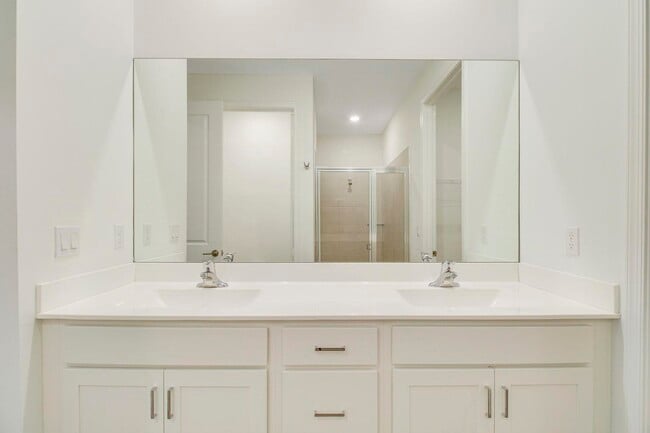 Building Photo - 14556 Wiley Range Rd