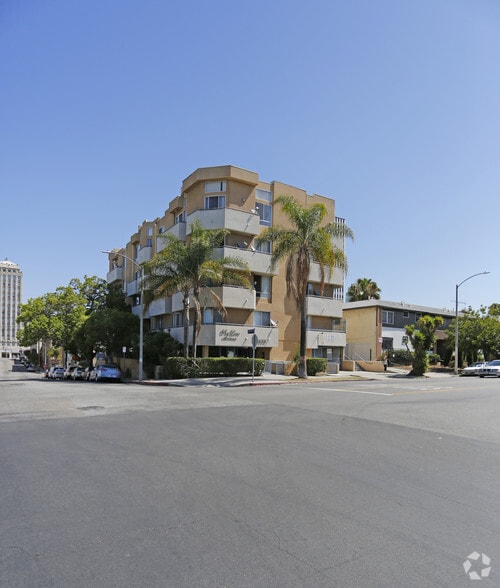 Building Photo - 3855 W 7th St