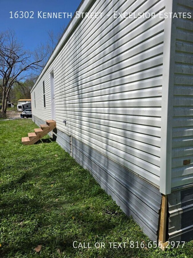 Building Photo - 16302 Kenneth Dr