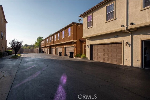 Building Photo - 12355 Azaleas Dr