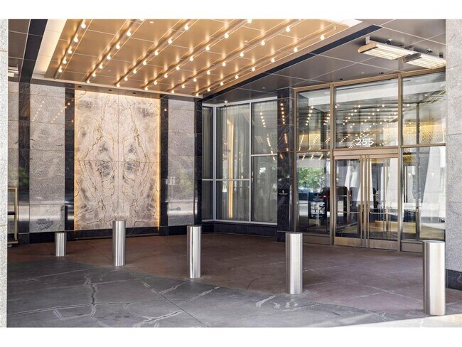 Building Photo - 255 Hennepin Ave