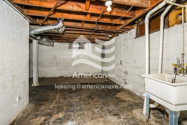 Building Photo - 1826 N 40th St