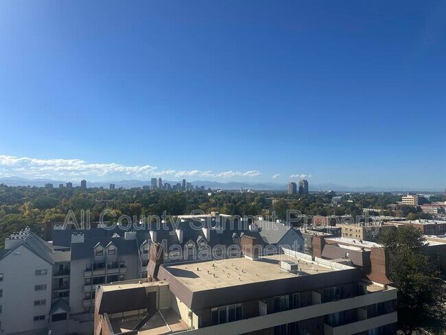 Primary Photo - 1155 Ash St.