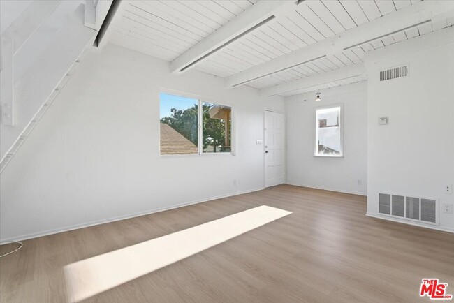 Building Photo - 2513 190th St