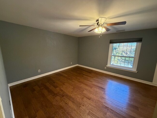 Building Photo - 4000 Gypsy Ln