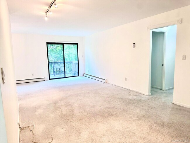 Building Photo - 3 Loudon Dr