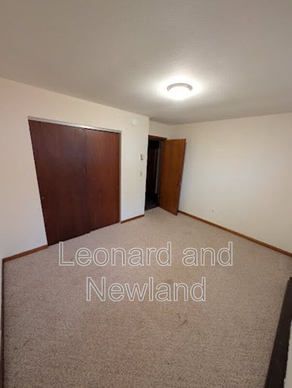 Building Photo - 6145 Frazeysburg Rd