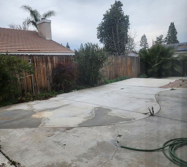 Building Photo - Clean and Spacious 3Bedroom