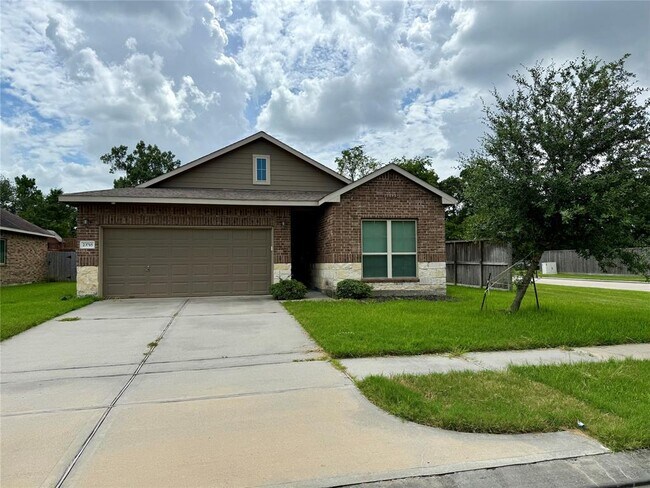 Primary Photo - 23715 Springwolf Dr