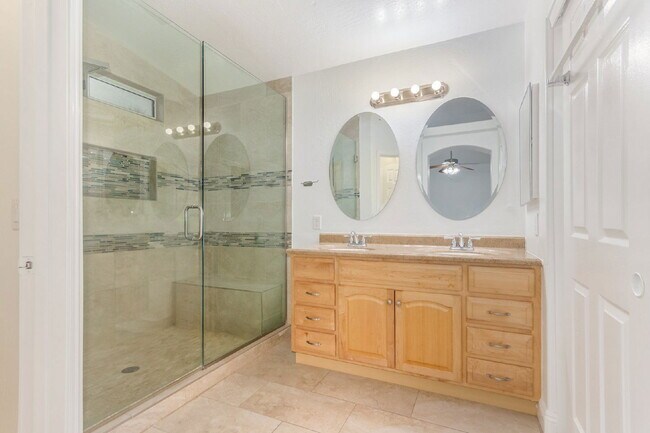 Building Photo - 2538 N 131st Ln