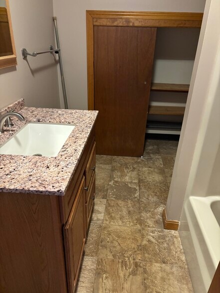 Bathroom - 80 Carroll St