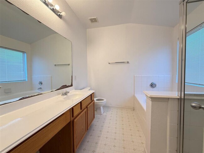 Building Photo - 522 Cedar Branch Dr