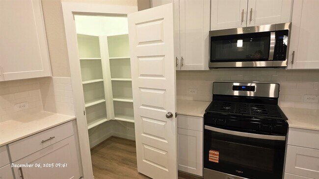 Building Photo - 2173 Bay Breeze Dr