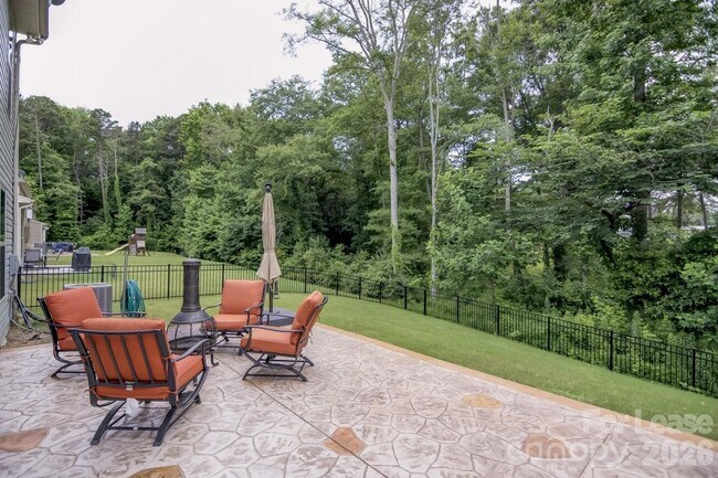 Building Photo - 223 Quail Crossing