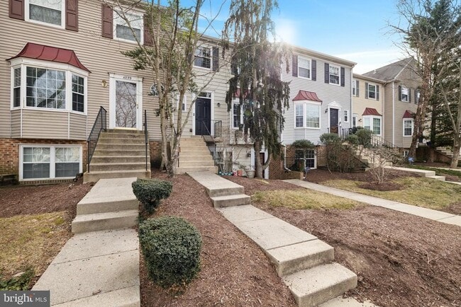 Building Photo - 4241 Stockbridge Dr