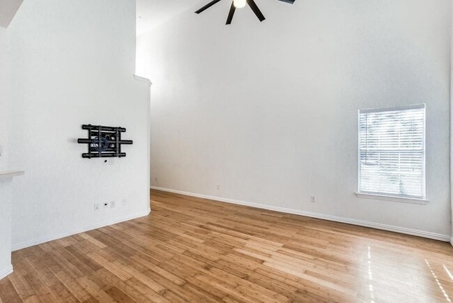 Building Photo - 3301 Paisano Trail