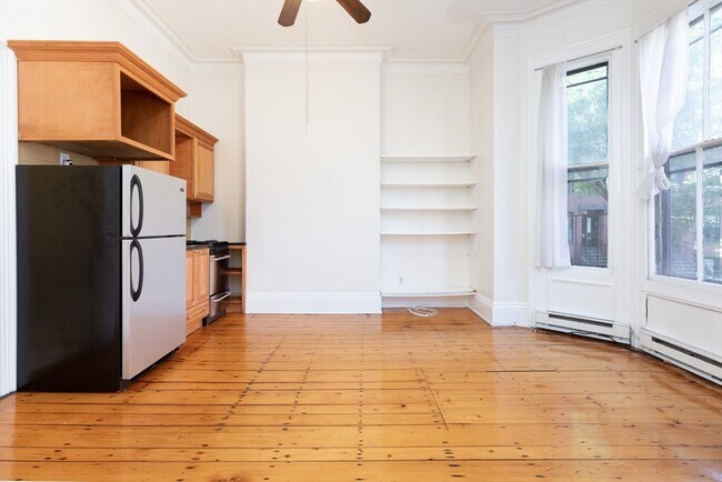 Primary Photo - 75 Chandler St