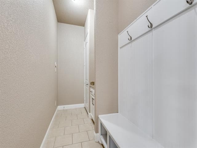 Building Photo - 4514 Periwinkle Dr