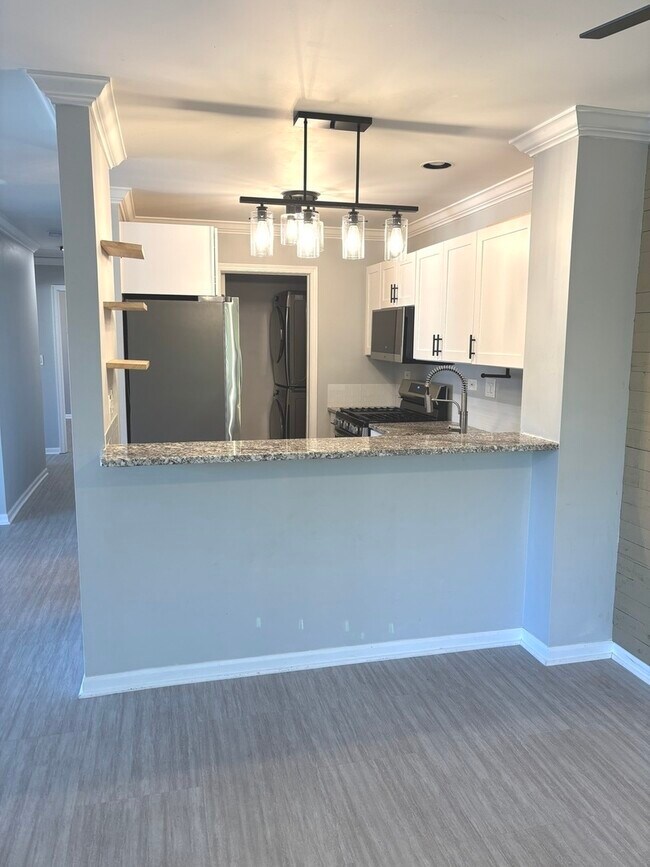 Building Photo - 268 Windsor Ct