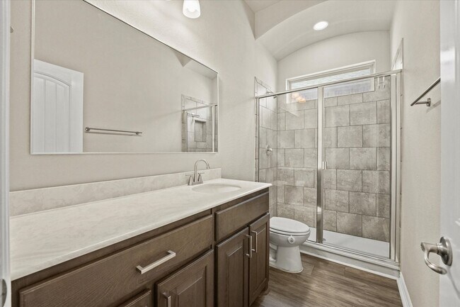 Building Photo - 3813 Gennaker Dr