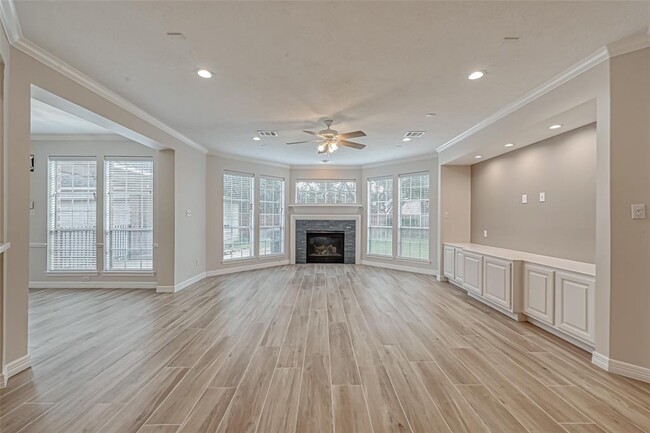 Building Photo - 18 Turtle Creek Manor