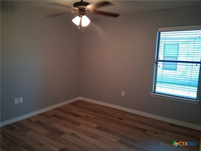 Building Photo - 9610 Taylor Renee Dr