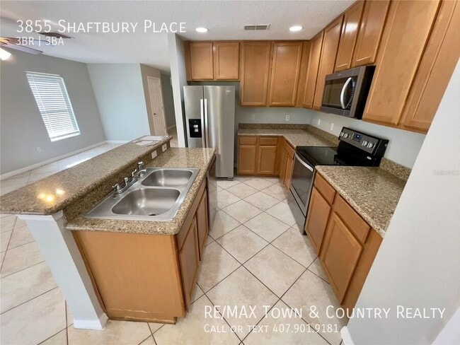 Building Photo - 3855 Shaftbury Pl