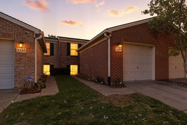 Primary Photo - 3547 Lochdale Terrace