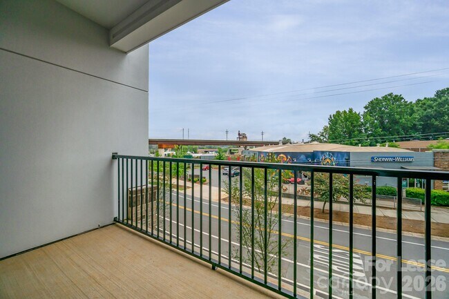 Building Photo - 3630 N Davidson St