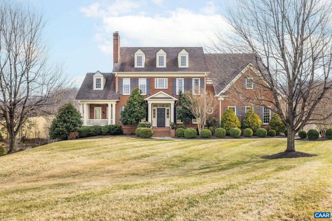 Building Photo - 585 Ragged Mountain Dr