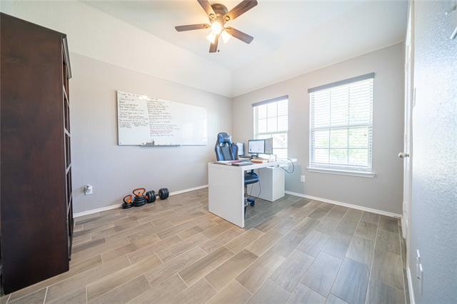 Building Photo - 8900 Devonshire Dr