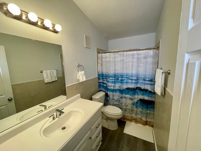 Building Photo - 11315 SW 123rd Ave