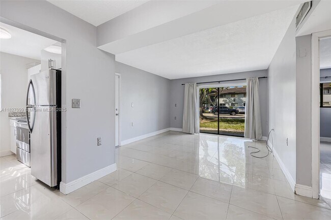 Building Photo - 7010 NW 179th St