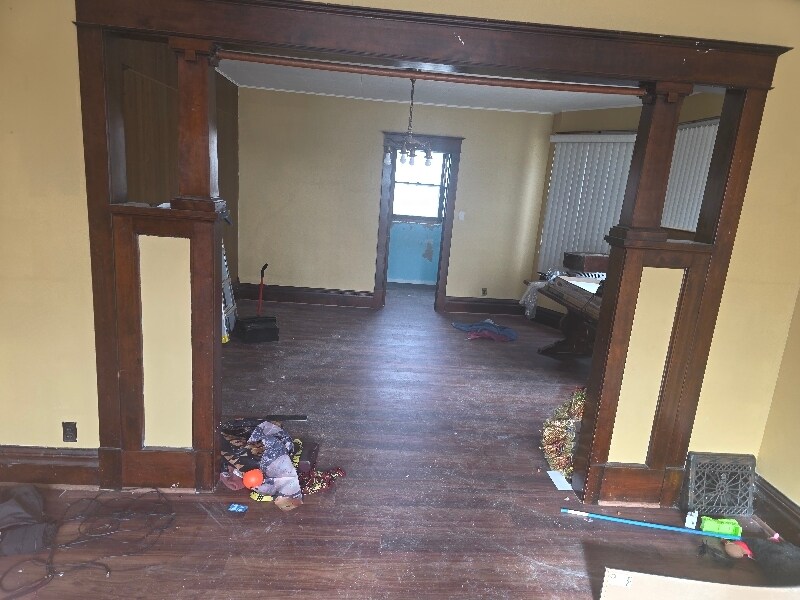 Building Photo - 625 Ruble Ave