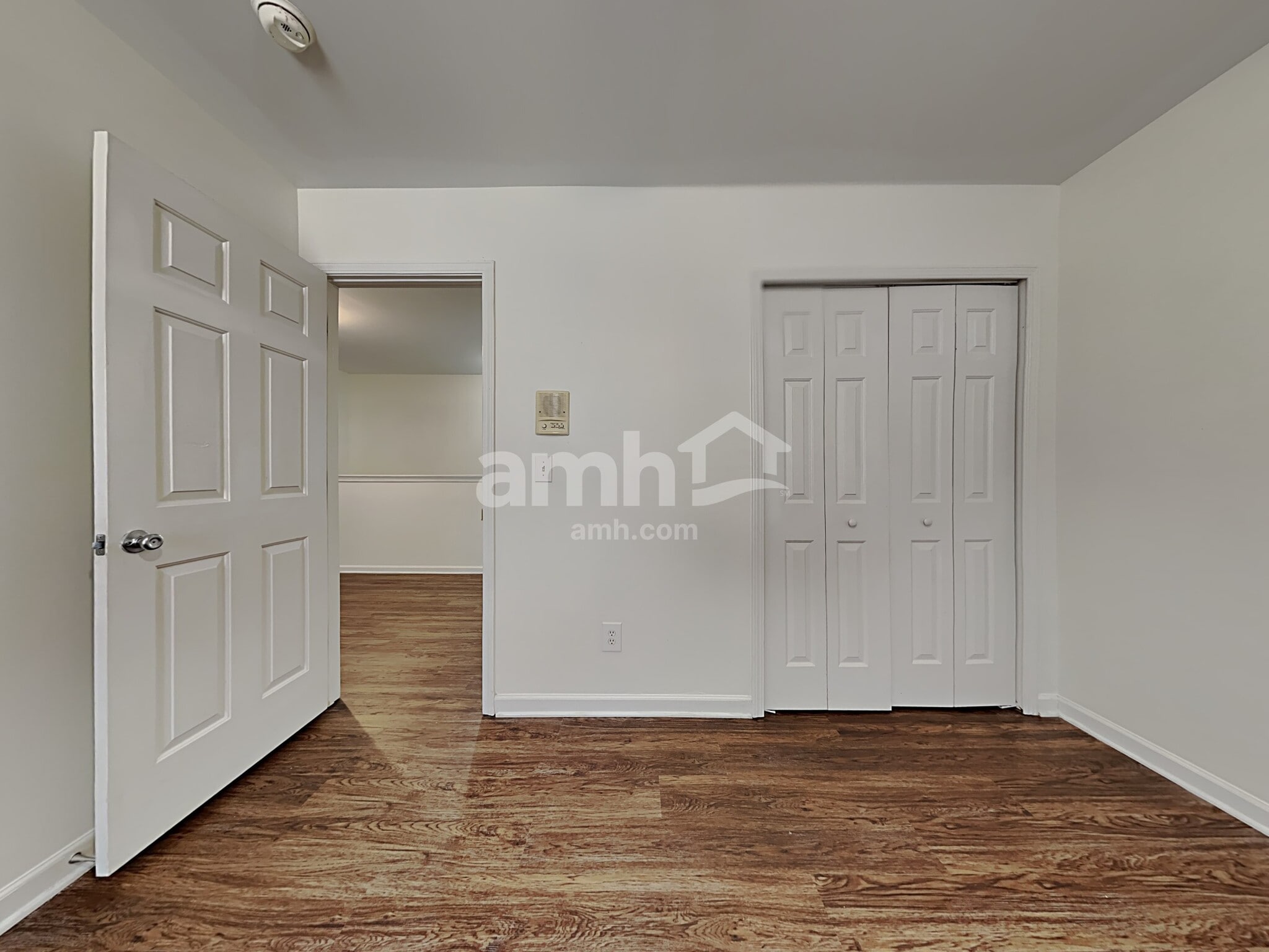 Building Photo - 10 Oakville Ct