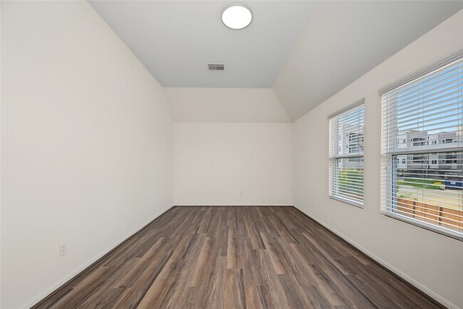 Building Photo - 18307 All Oak Trail