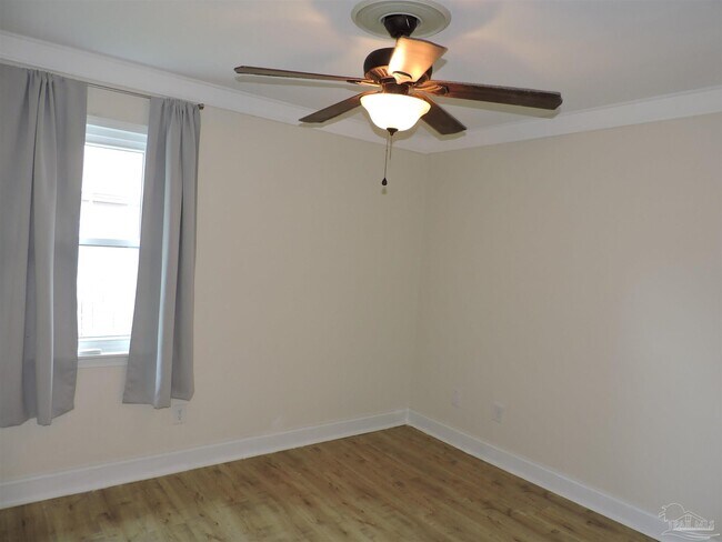 Building Photo - 4407 Eastpointe Dr