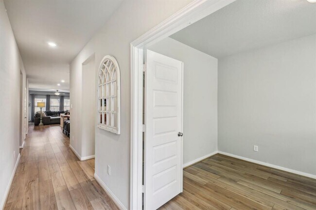 Building Photo - 17722 Hanson Ridge Dr