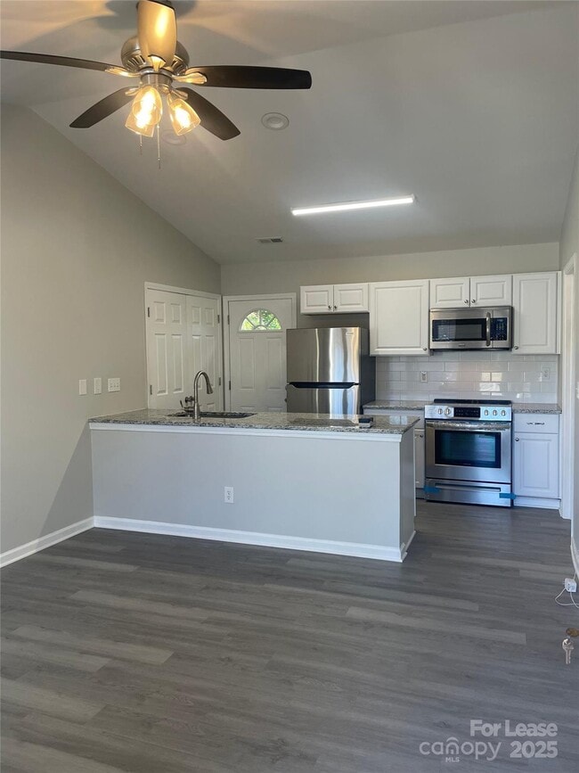 Building Photo - 4430 Faraday St