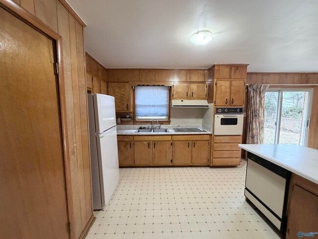 Building Photo - 330 Jack Coleman Dr NW