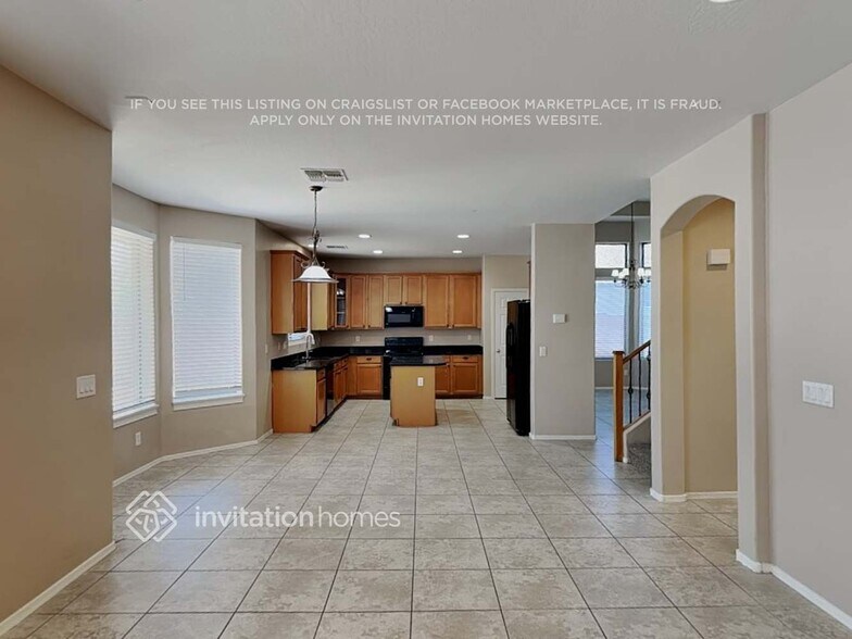Building Photo - 14170 W Riviera Dr
