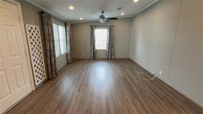 Building Photo - 717 Choo Ln