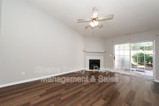 Building Photo - 1345 Pinnacle Ln