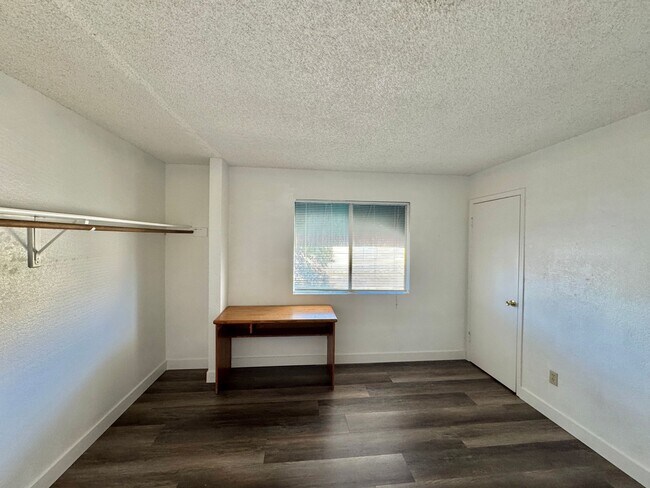 Building Photo - Condo with Garage Attached for rent!