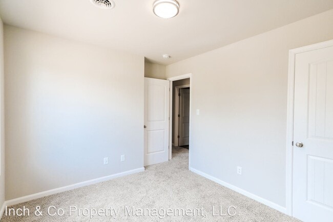 Building Photo - 4 br, 2.5 bath House - 788 Weldon Drive