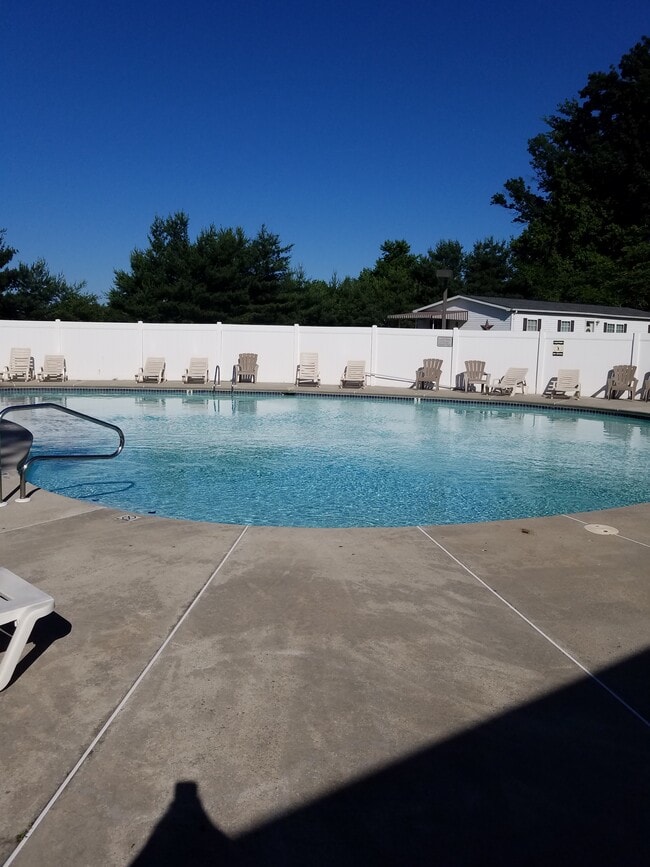 Community Pool - 45 Mantua Grove Rd
