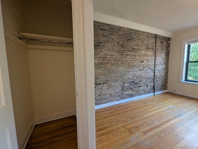 Building Photo - 2334.5 N Spaulding Ave