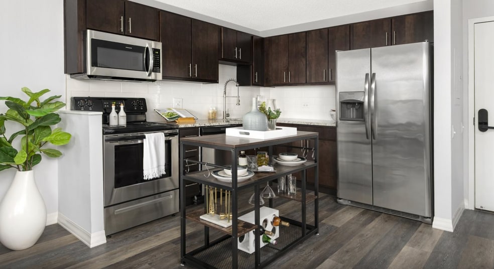 Primary Photo - 21 W Chestnut St