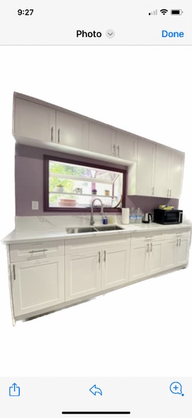 Building Photo - 323 S Sefton Ave