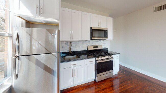Building Photo - 1 Bedroom Apartment in Wooster Square!